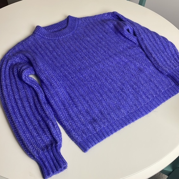 Loft Purple Soft! Cable Knit Long Sleeve Crew Neck Sweater- Medium - Picture 4 of 9